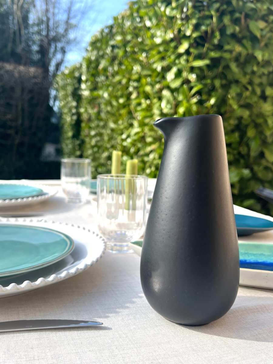 ALTO - Carafe noir en grès - B&Inside