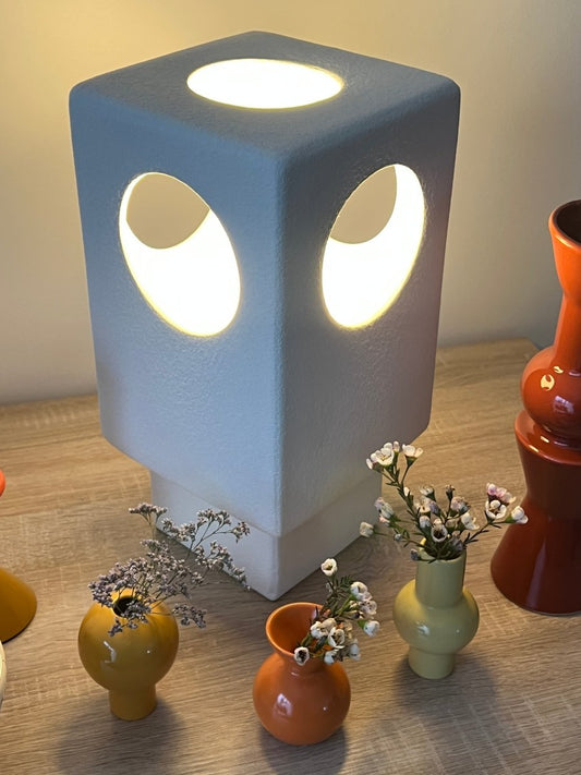 Lampe de table FLYRA en céramique blanche - B&Inside