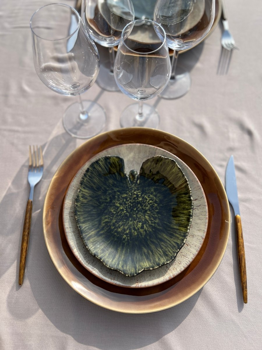RIVIERA - Assiette plate terre - noir - B&Inside