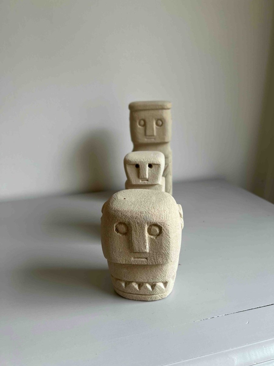 Statuette pierre TACIPI - Art traditionnel indonésien - B&Inside