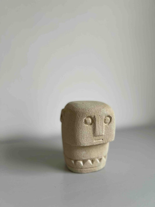 Statuette pierre TACIPI - Art traditionnel indonésien - B&Inside