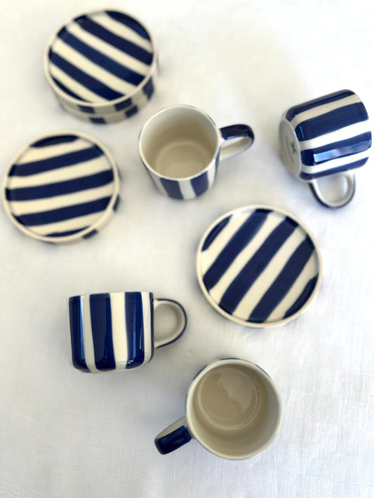 STRIPES EXPRESSO - Tasse et sous tasse de "Magazin Minori" - B&Inside