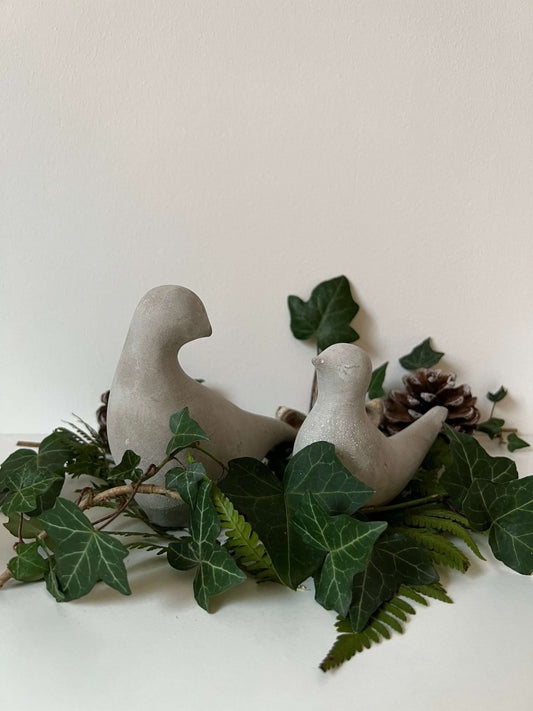 DOVES - Duo de colombes mère et enfant en ciment - B&Inside