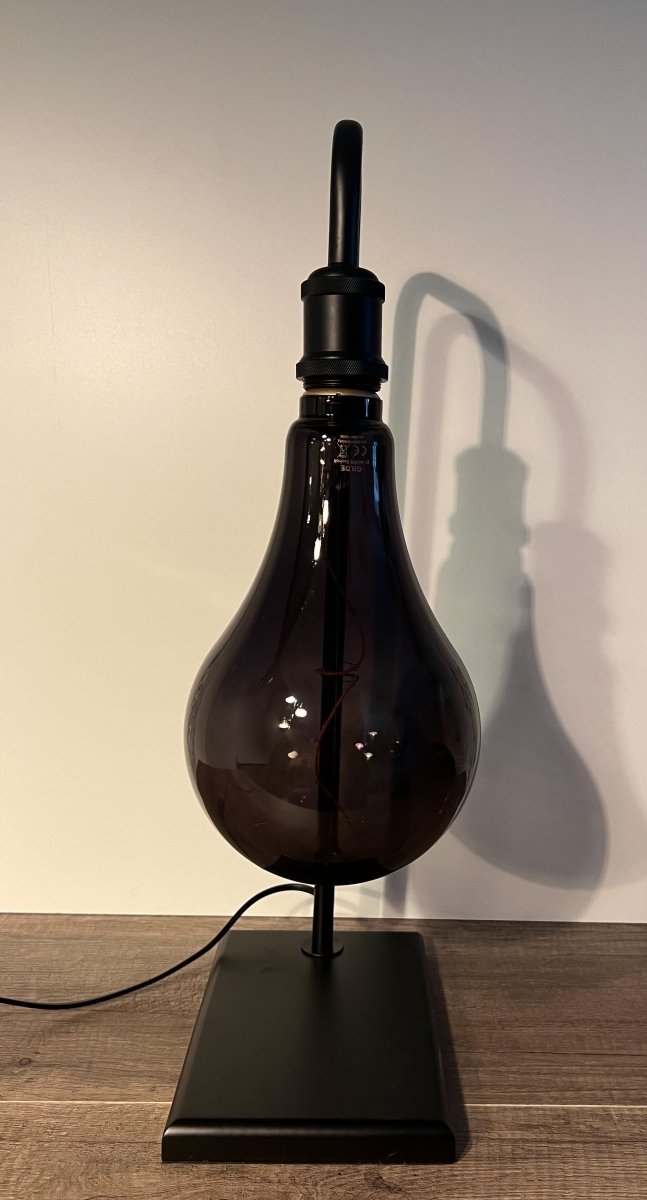 NIGHT BLACK - Lampe métal noire et son ampoule noire transparente - B&Inside