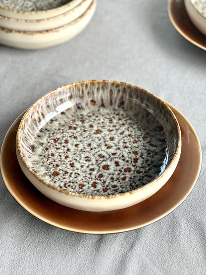 Assiette creuse beige moucheté – Kelly – Ø 22 cm