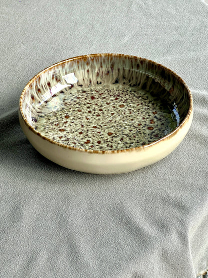 Assiette creuse beige moucheté – Kelly – Ø 22 cm