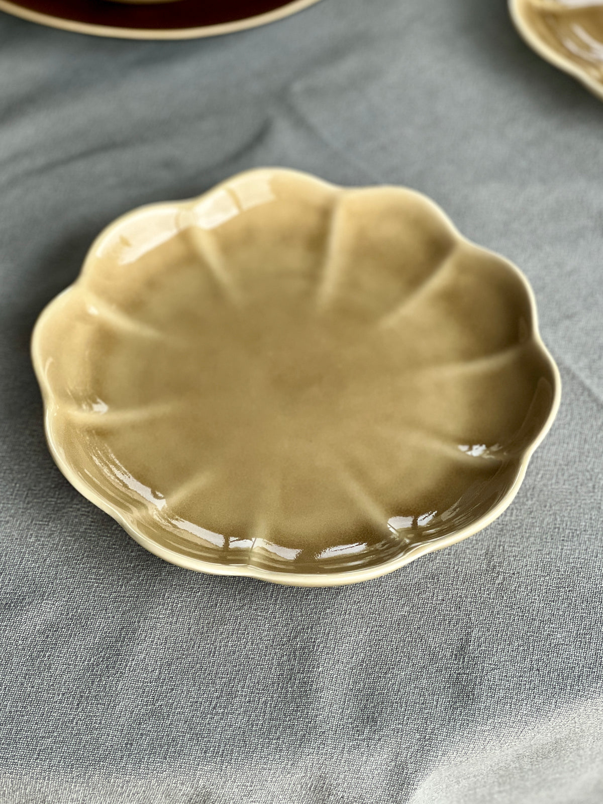 Assiette à dessert en forme de fleur – ALBA – Ø 22 cm