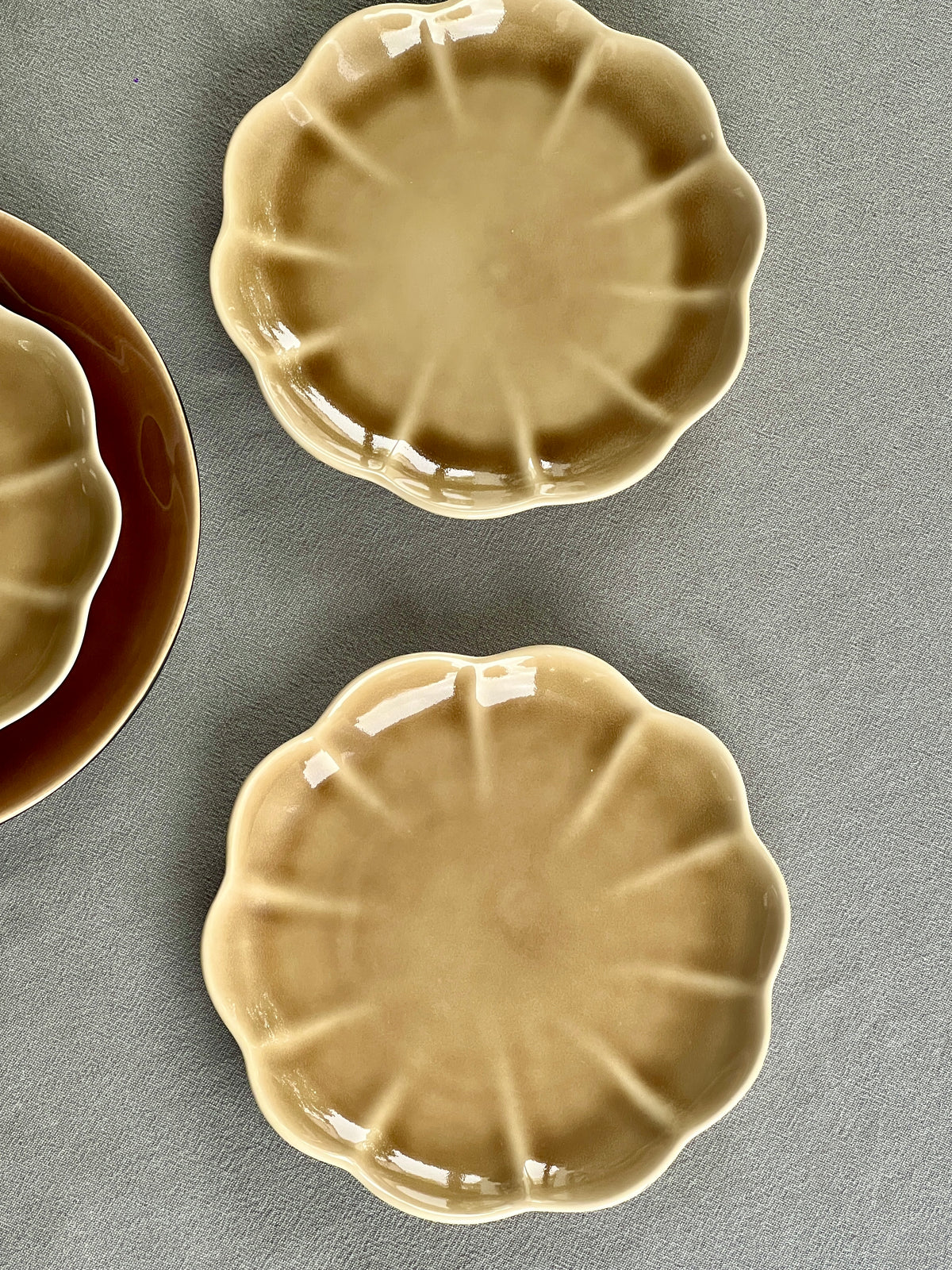 Assiette à dessert en forme de fleur – ALBA – Ø 22 cm