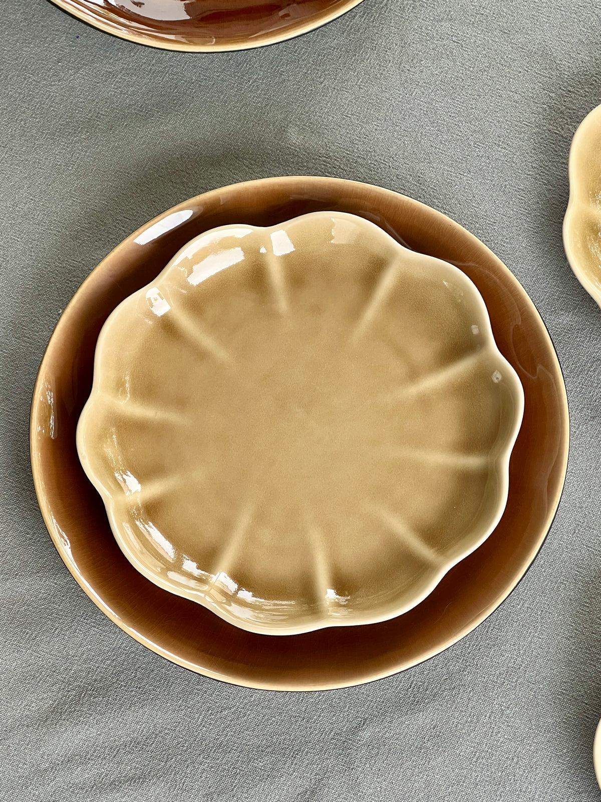 Assiette à dessert en forme de fleur – ALBA – Ø 22 cm