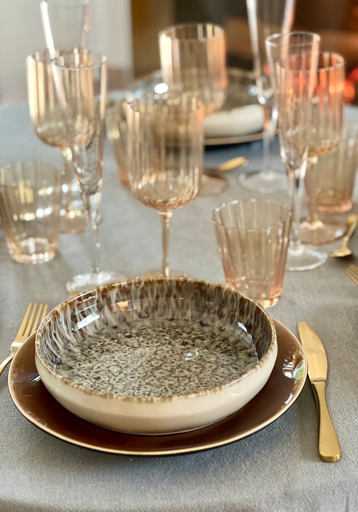 Assiette creuse beige moucheté – Kelly – Ø 22 cm