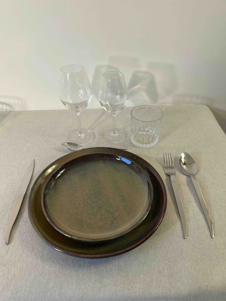 Assiette à dessert HOLIDAYS kaki en grès - B&Inside