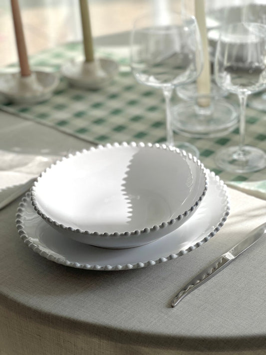 Assiette Creuse SNOW PEARL - Grès Blanc Artisanal du Portugal - B&Inside
