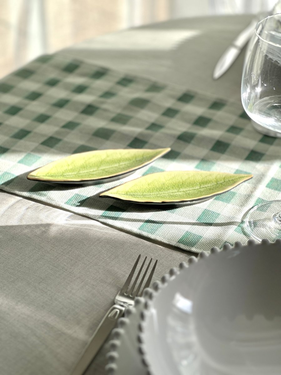 Assiette Feuille de Laurier Grès Fin Vert 18cm - Design Naturel Portugal - B&Inside