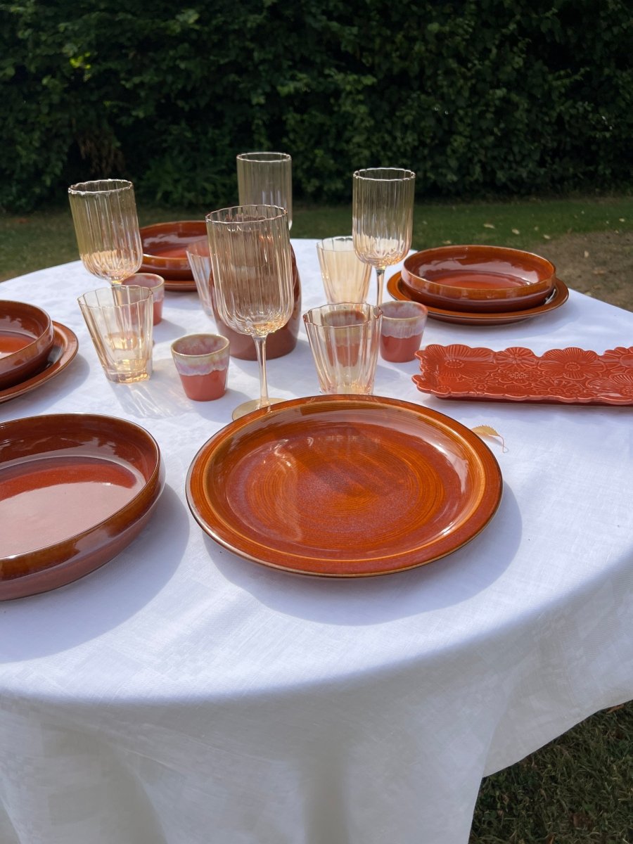 Assiette plate en grès orange - Terre de Feu - B&Inside