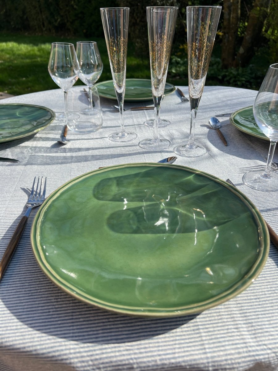 Assiette Plate FONTANA en grès vert - B&Inside
