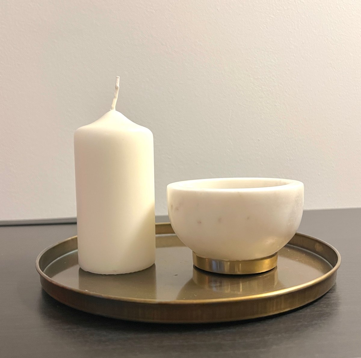Bol NATOVI - Marbre Blanc et Socle Doré - B&Inside