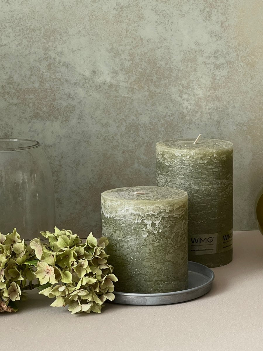 Bougies rustiques vert olive - 2 tailles disponibles - B&Inside