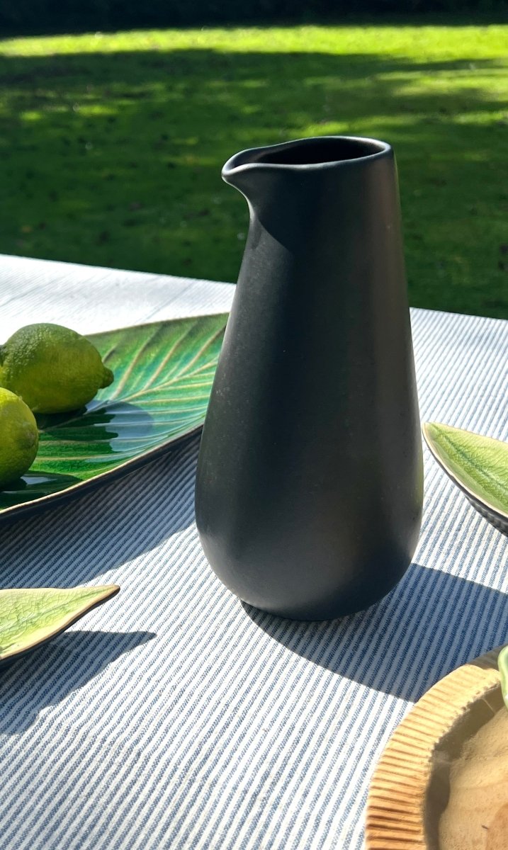 Carafe AlTO en grès noir mat - B&Inside