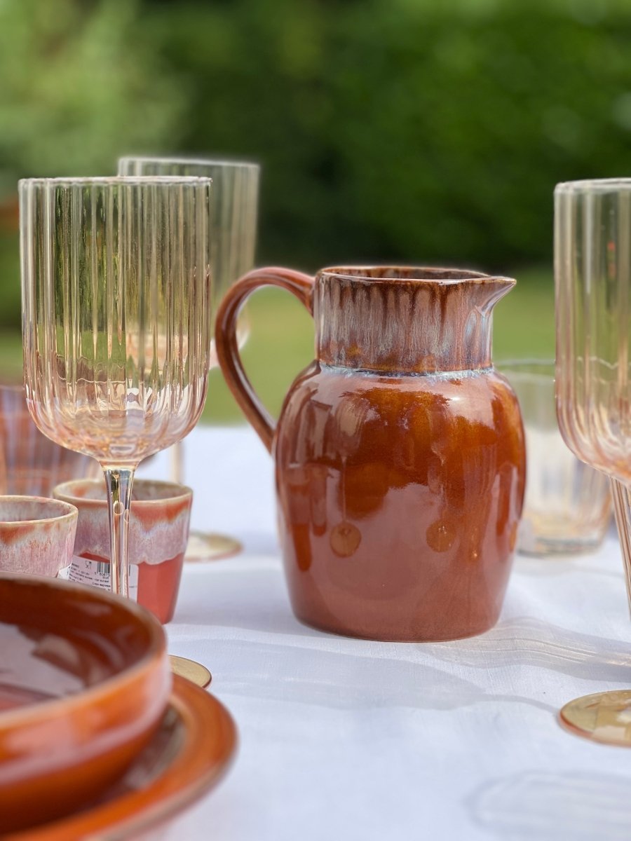 Carafe orange en grès émaillé brillant - Terre de Feu - B&Inside