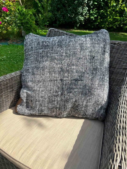 Coussin TENNESSEE coton recyclé noir fait main - B&Inside