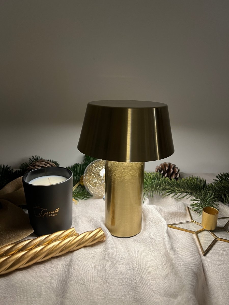 Lampe de table dorée VAGABONDE sans fil rechargeable - B&Inside