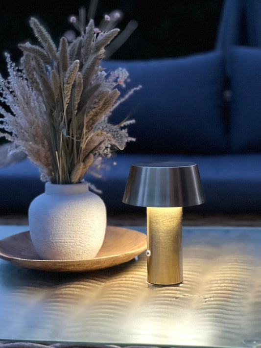 Lampe de table dorée VAGABONDE sans fil rechargeable - B&Inside