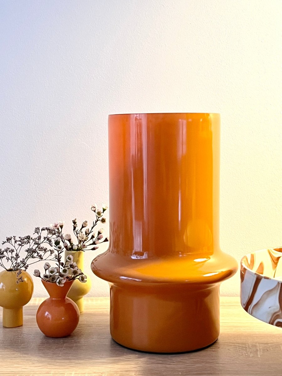 Lampe de table orange en verre recyclé LIMA - B&Inside