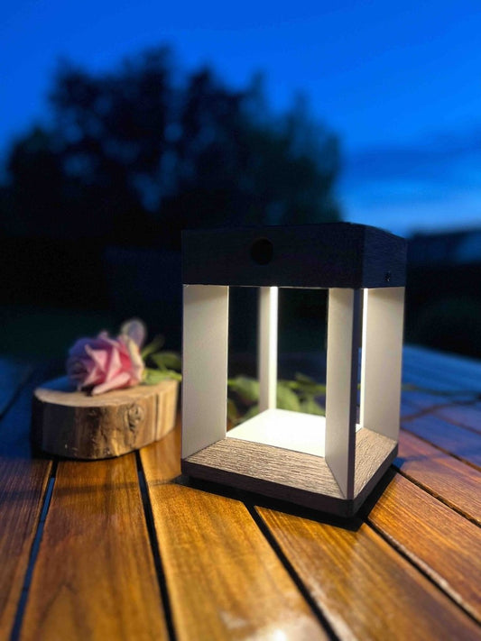 Lampe solaire de table TECKALU blanc 300 lumens - B&Inside
