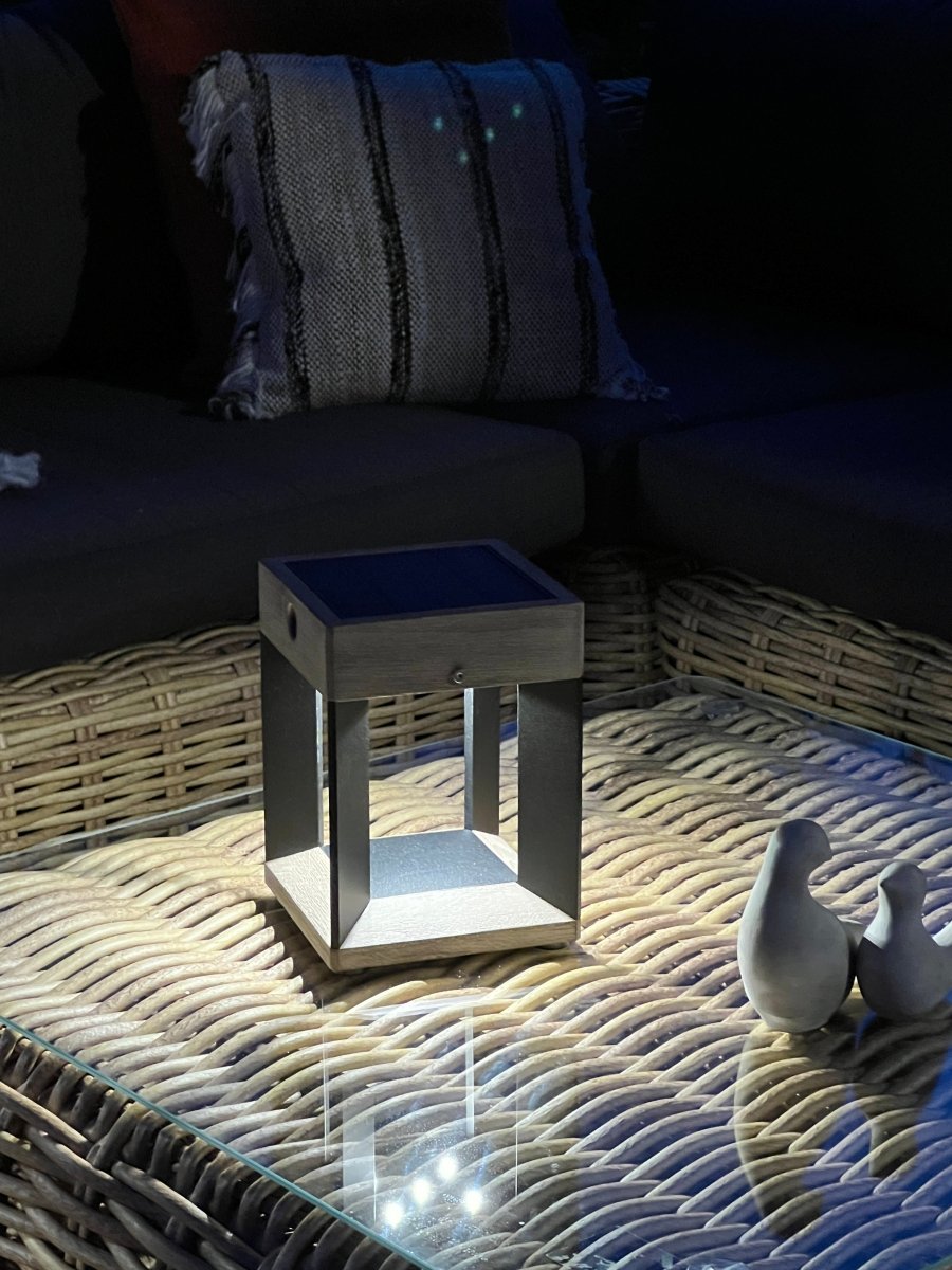 Lampe solaire de table TECKALU noir 300 lumens - B&Inside