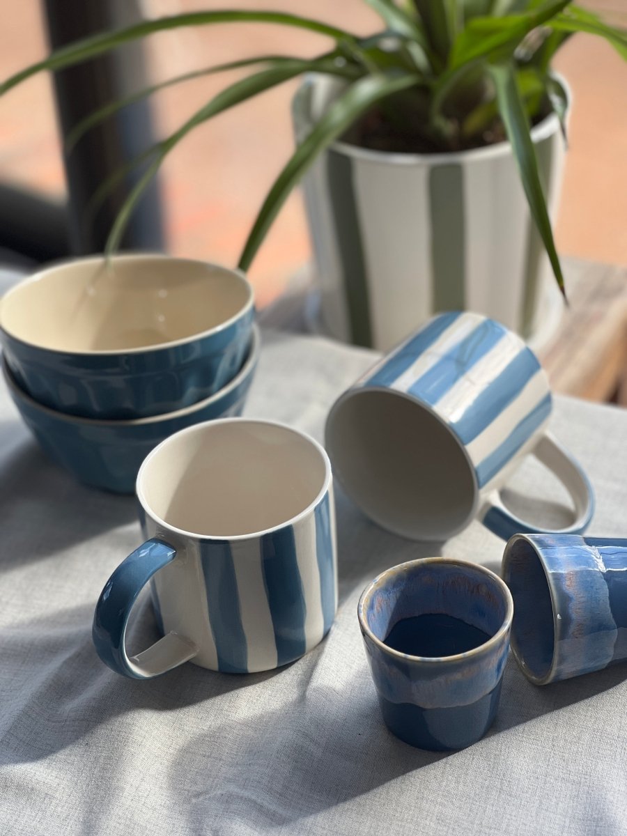 Mug STRIPES bleu et blanc - Céramique artisanale - B&Inside