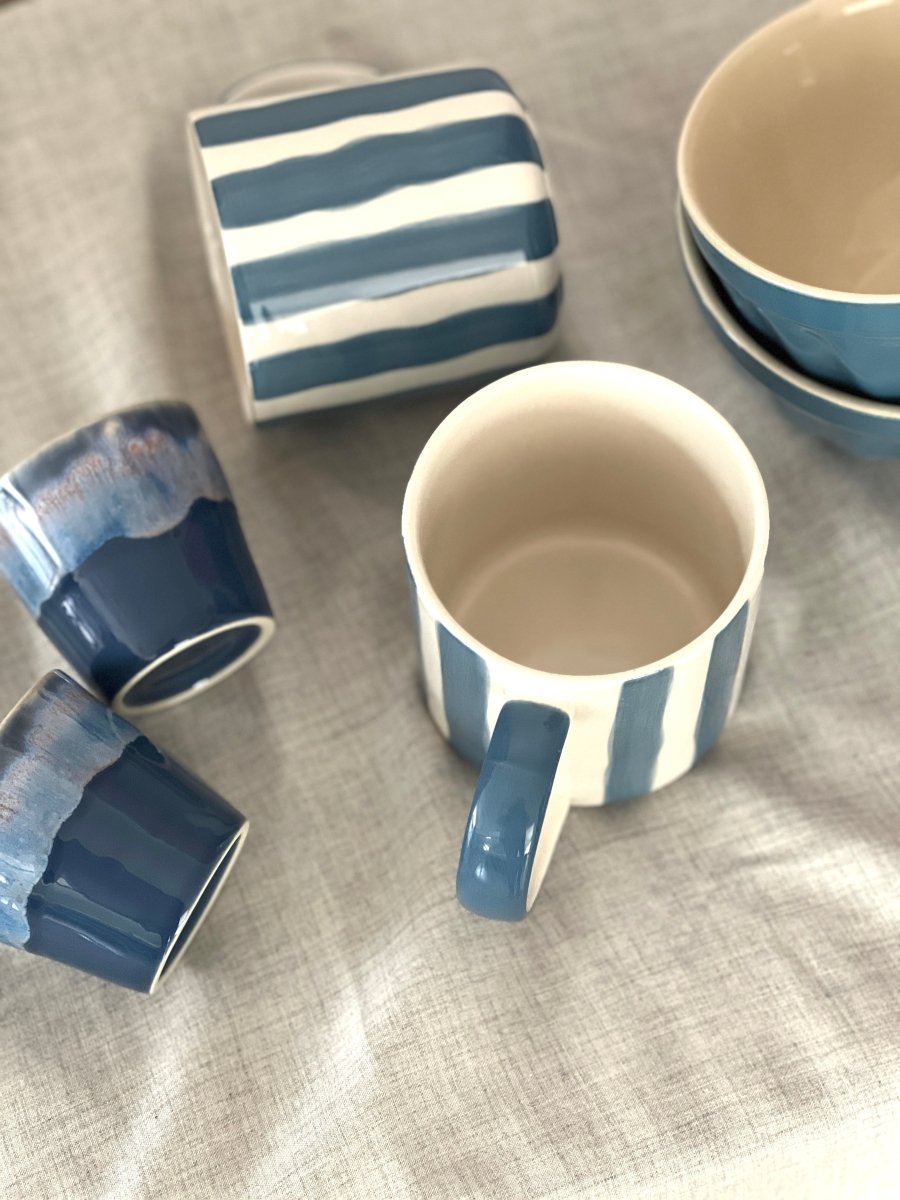 Mug STRIPES bleu et blanc - Céramique artisanale - B&Inside