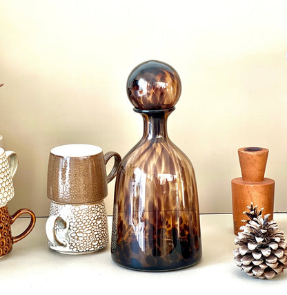 Petite carafe décorative Léopard en verre fumé ambré - B&Inside
