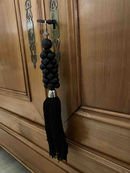 Porte - clés en coquillages blancs ou noirs - ONANG - B&Inside