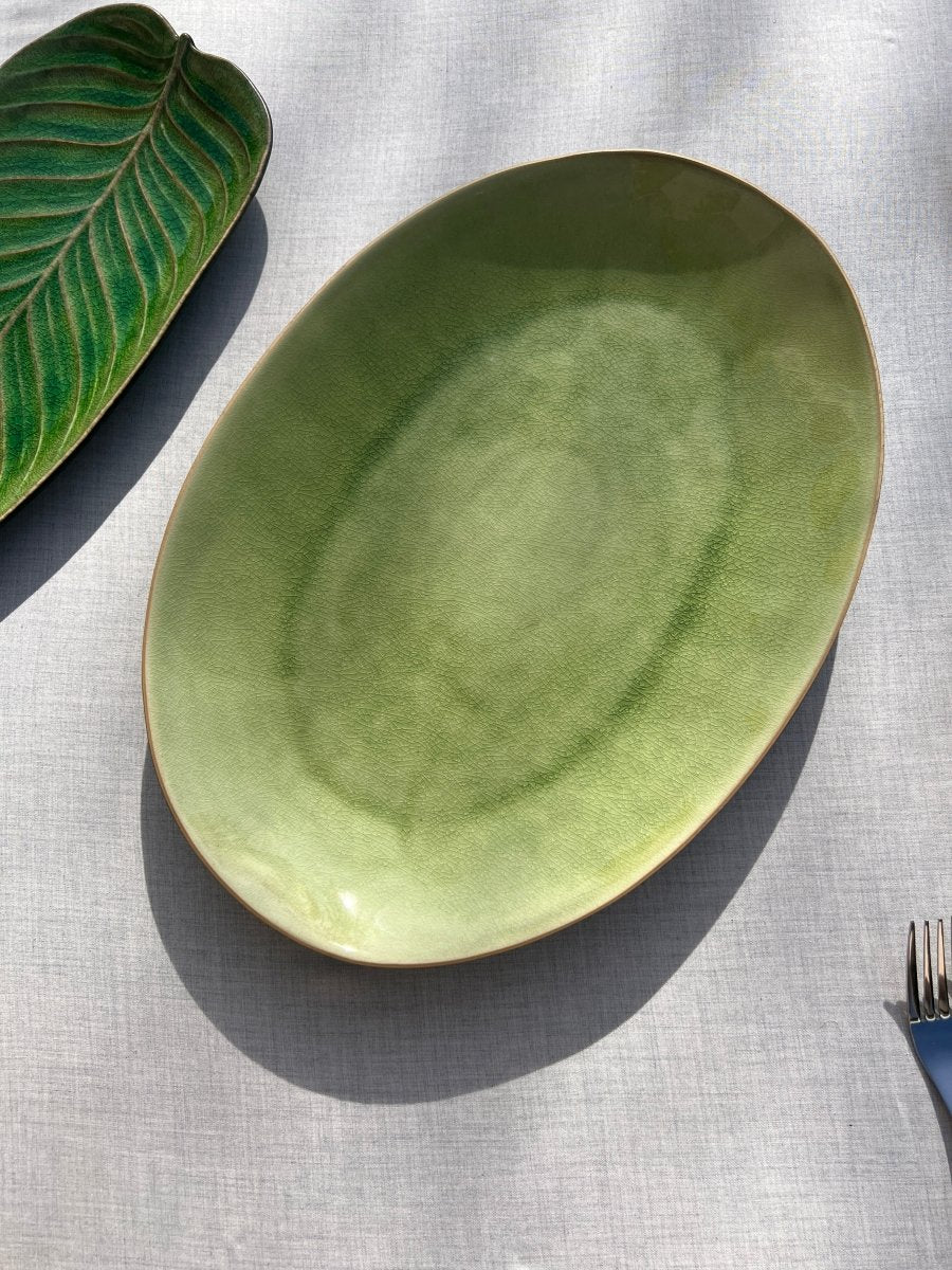 RIVIERA - Plat ovale en grès fin vert - B&Inside