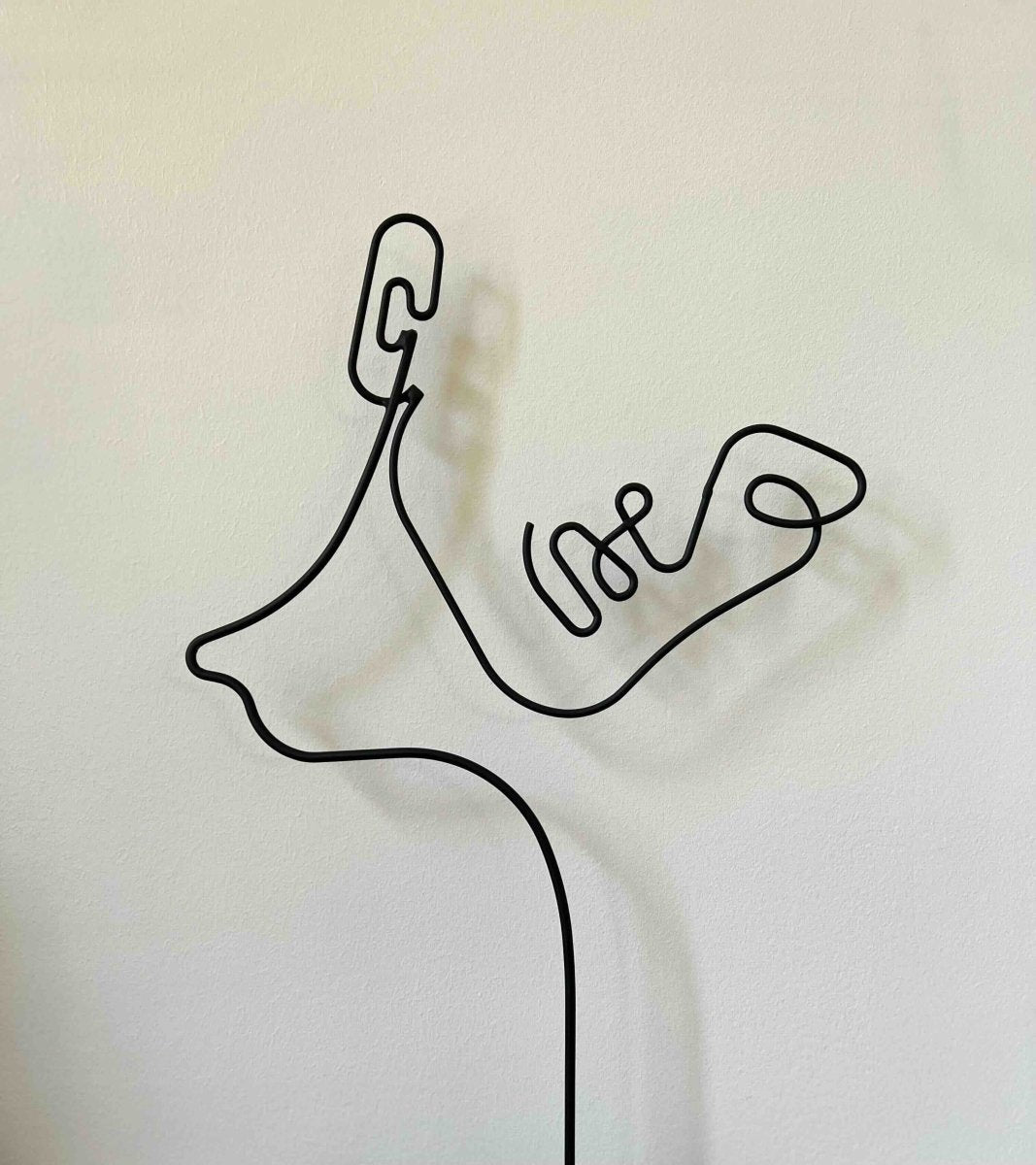 Sculpture décorative FACES - Duo de visages en métal noir - B&Inside