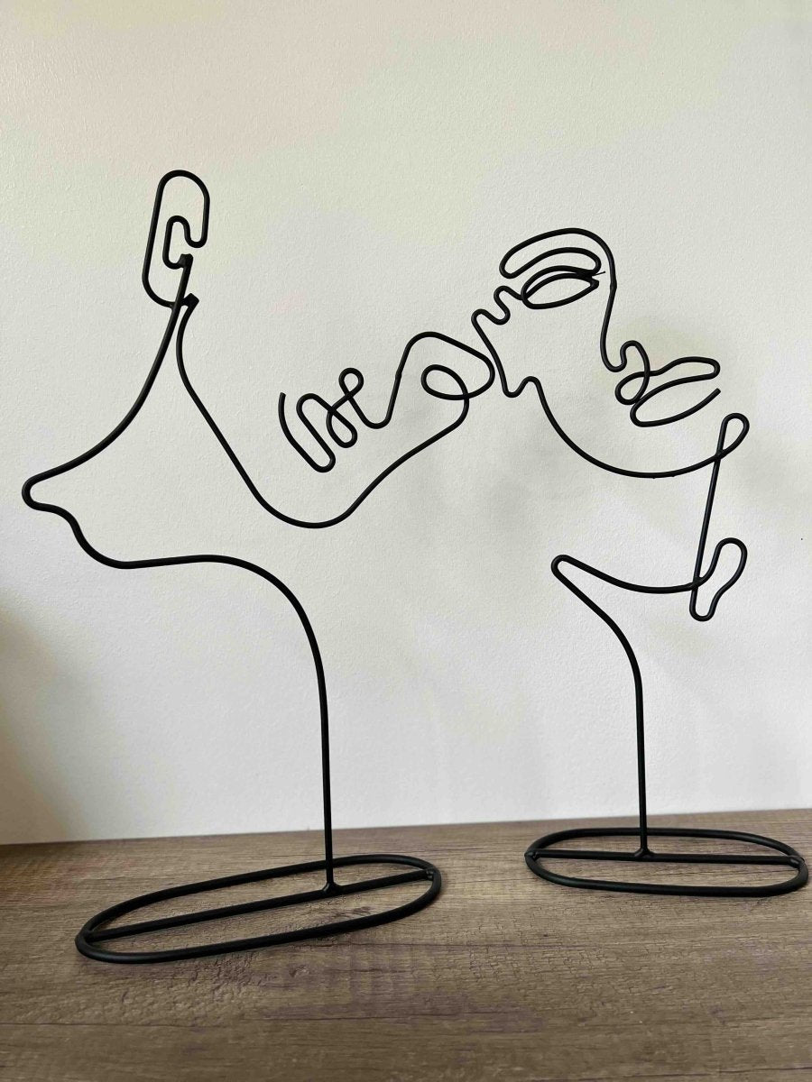 Sculpture décorative FACES - Duo de visages en métal noir - B&Inside