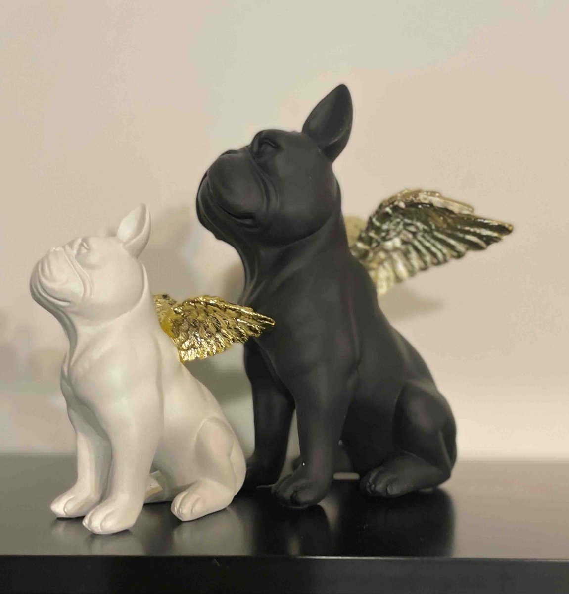Statuette décorative Bulldog ailé noir FLYING - B&Inside