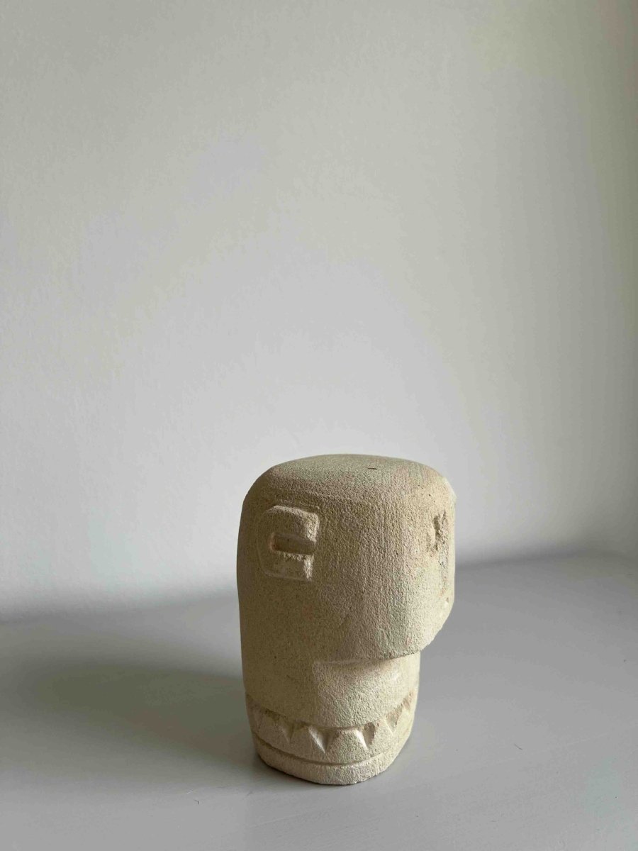 Statuette pierre TACIPI - Art traditionnel indonésien - B&Inside