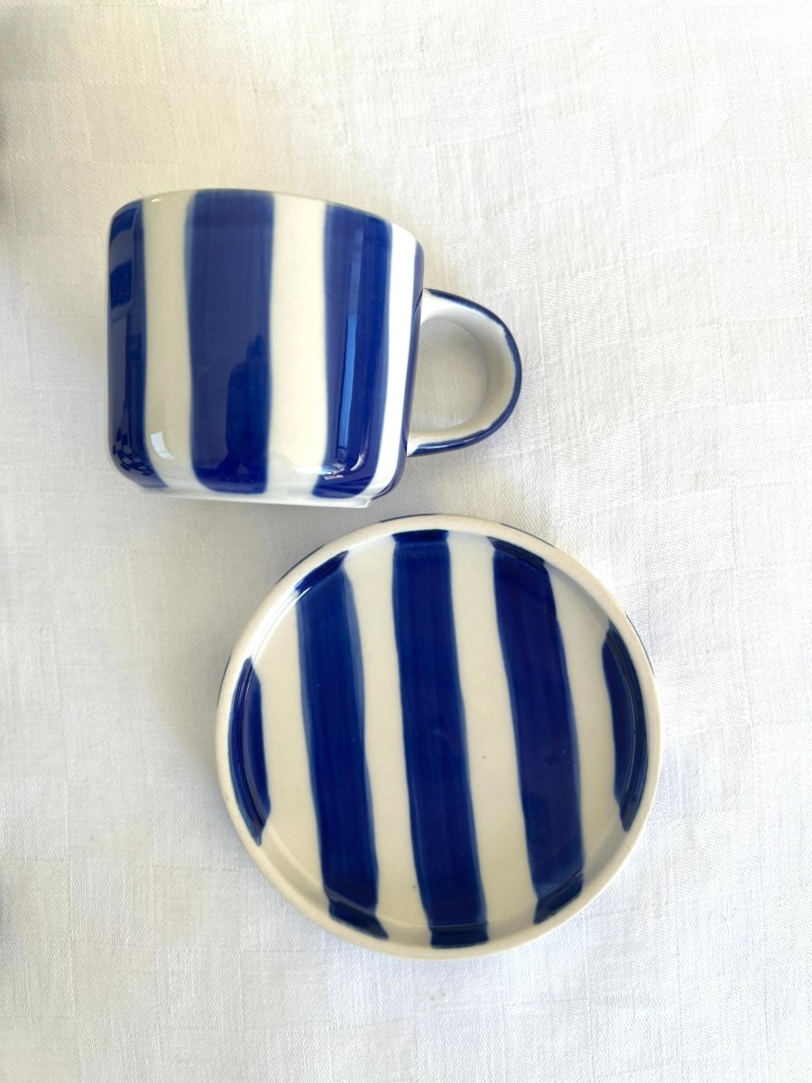 STRIPES EXPRESSO - Tasse et sous tasse de "Magazin Minori" - B&Inside