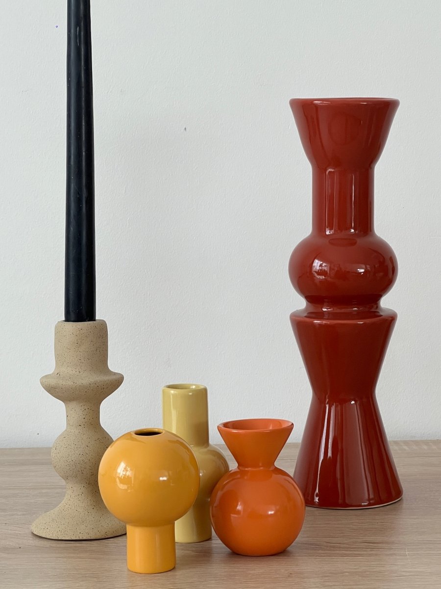 Vase MIRA rouge - Vase design pour fleurs longues tiges 30cm - B&Inside