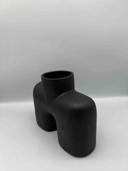 Vase noir incurvé PETIT SOBA - B&Inside