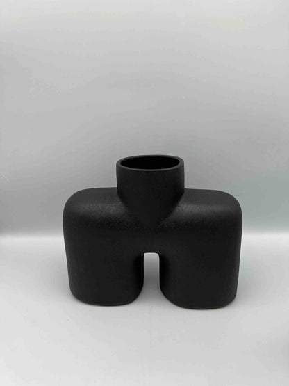 Vase noir incurvé PETIT SOBA - B&Inside