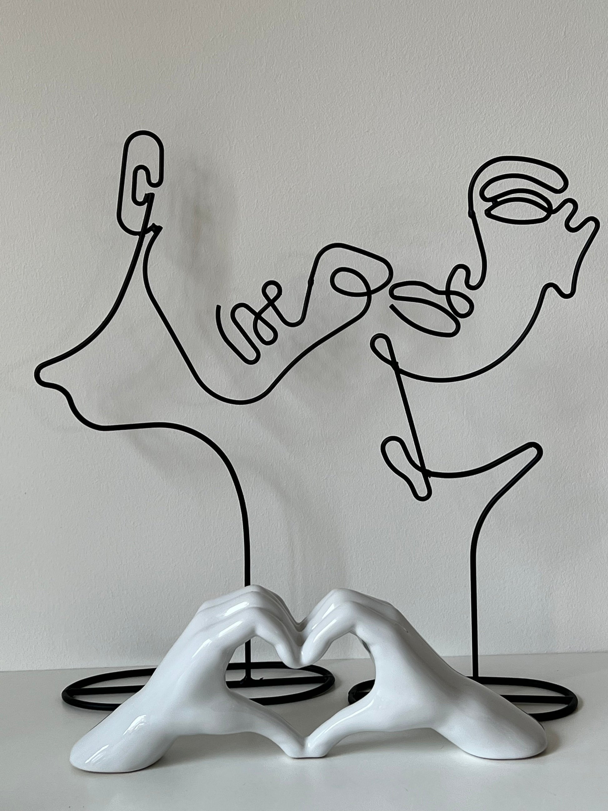 FACES - Art décoratif abstrait, duo de visages filaires statuette B&Inside 