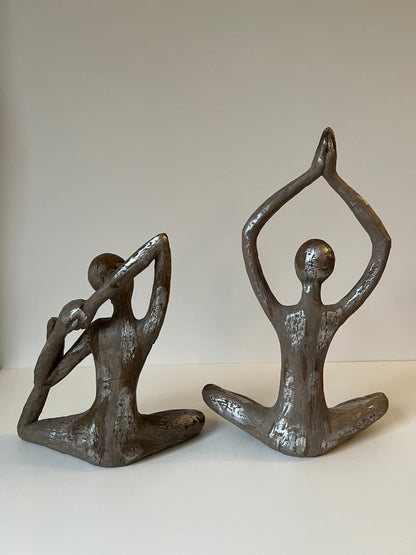 YOGI - Lot de 2 statuettes féminines pratiquant du yoga - B&Inside