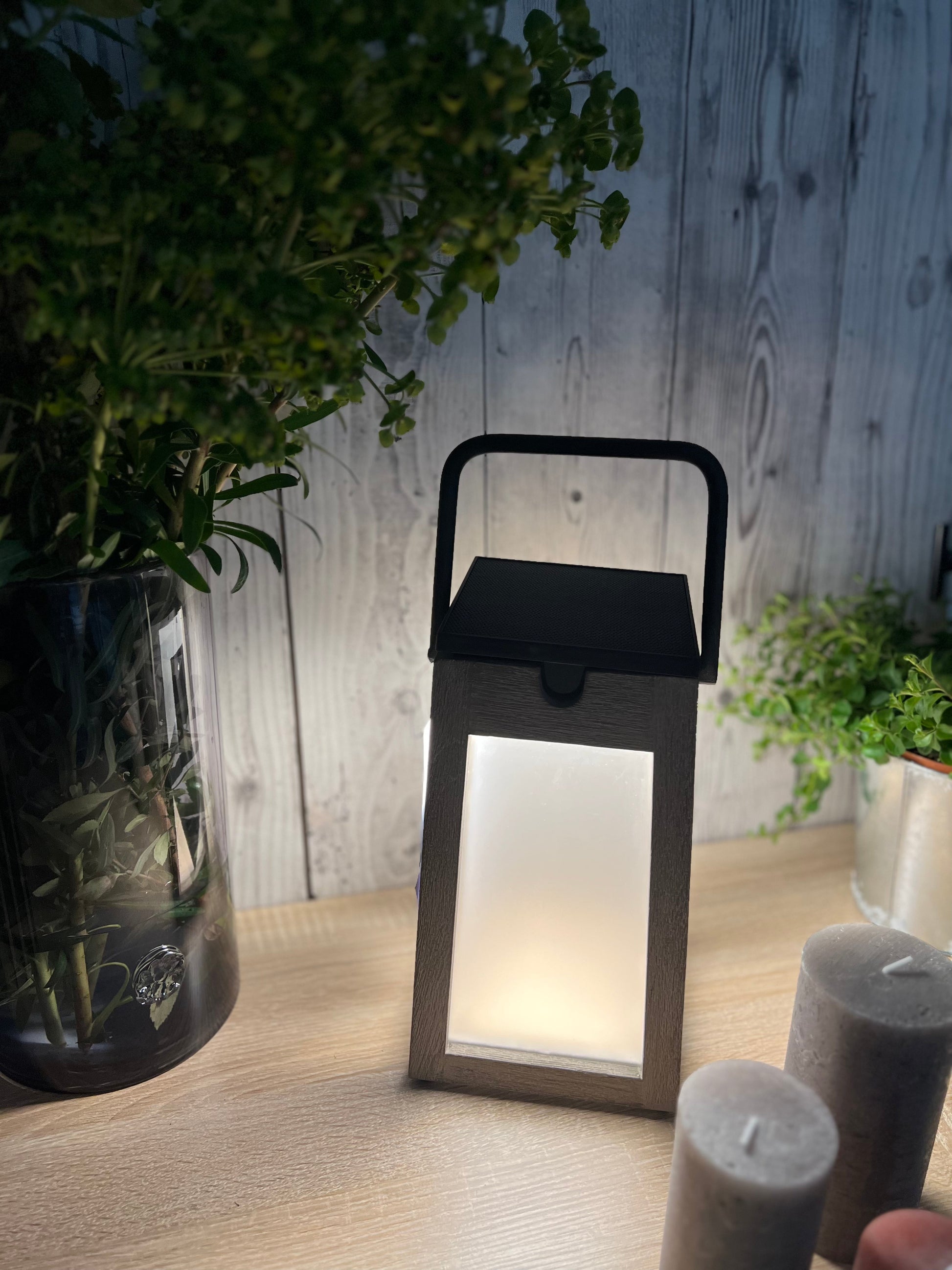 Lampe solaire portable TINKA - Éclairage durable 300 lumen – B&Inside