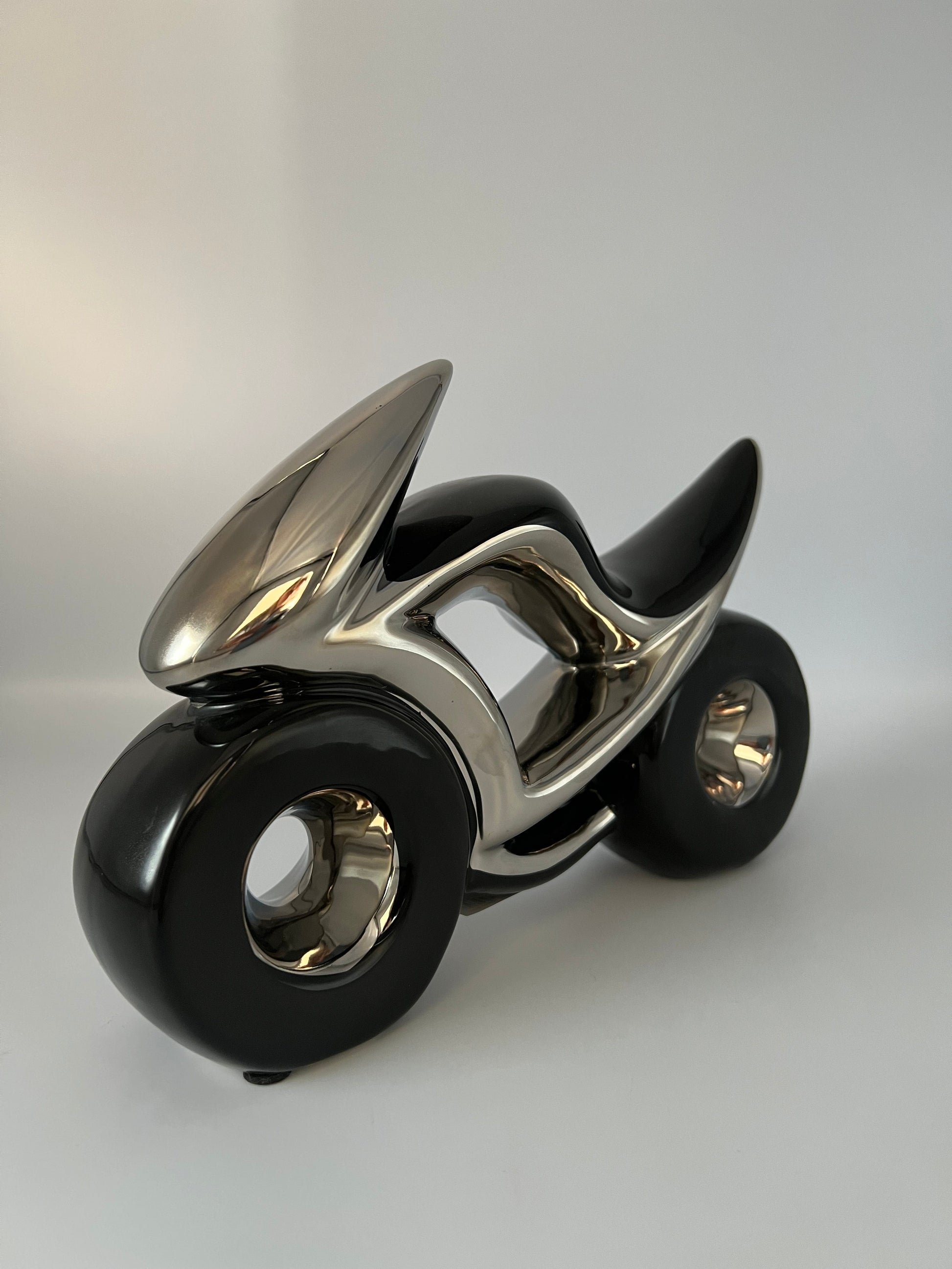 PHOENIX - Moto noir et argent moto décorative B&Inside 